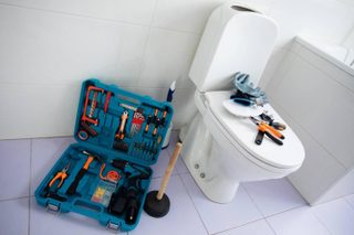 Déboucher vos WC : 19 méthodes simples et efficaces
